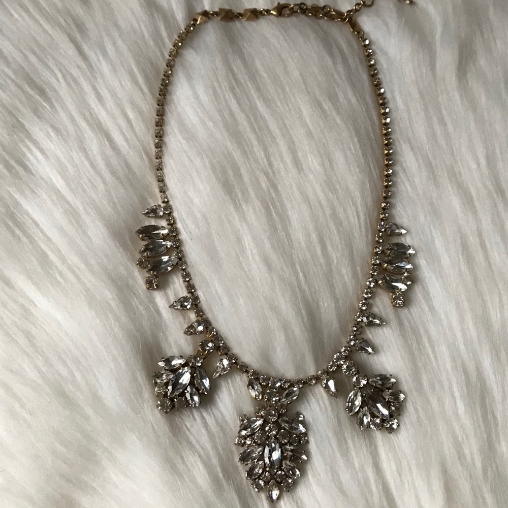 CAbi rhinestone crystal brooch gold necklace